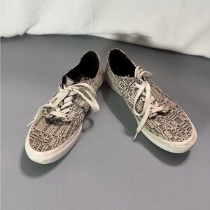 Vans Women's Black and White Patterned Sneakers